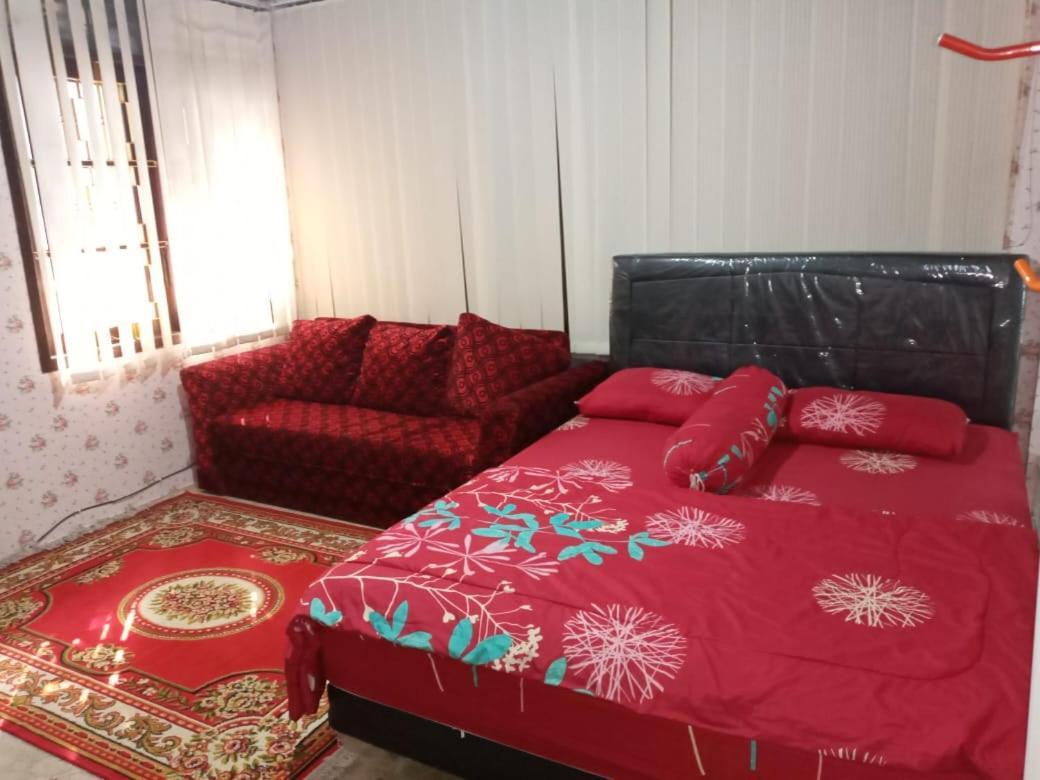 Mayestik Guest House Syariah Yakarta Exterior foto