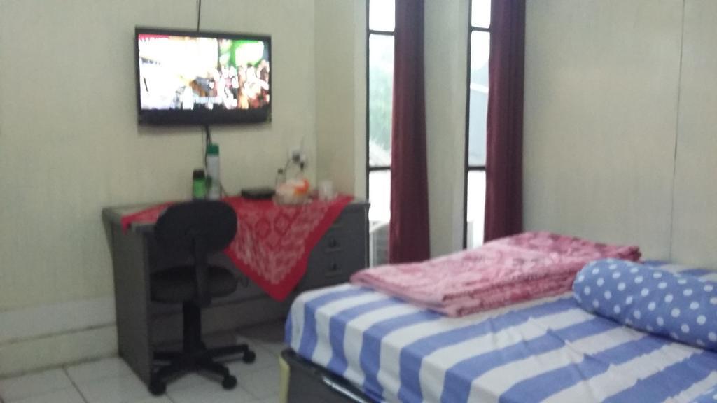 Mayestik Guest House Syariah Yakarta Exterior foto