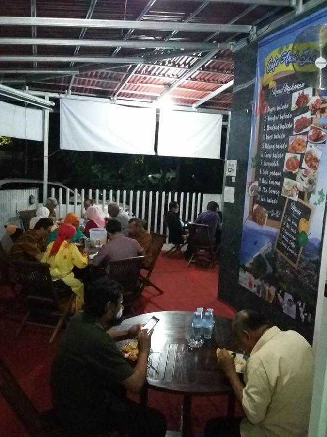 Mayestik Guest House Syariah Yakarta Exterior foto